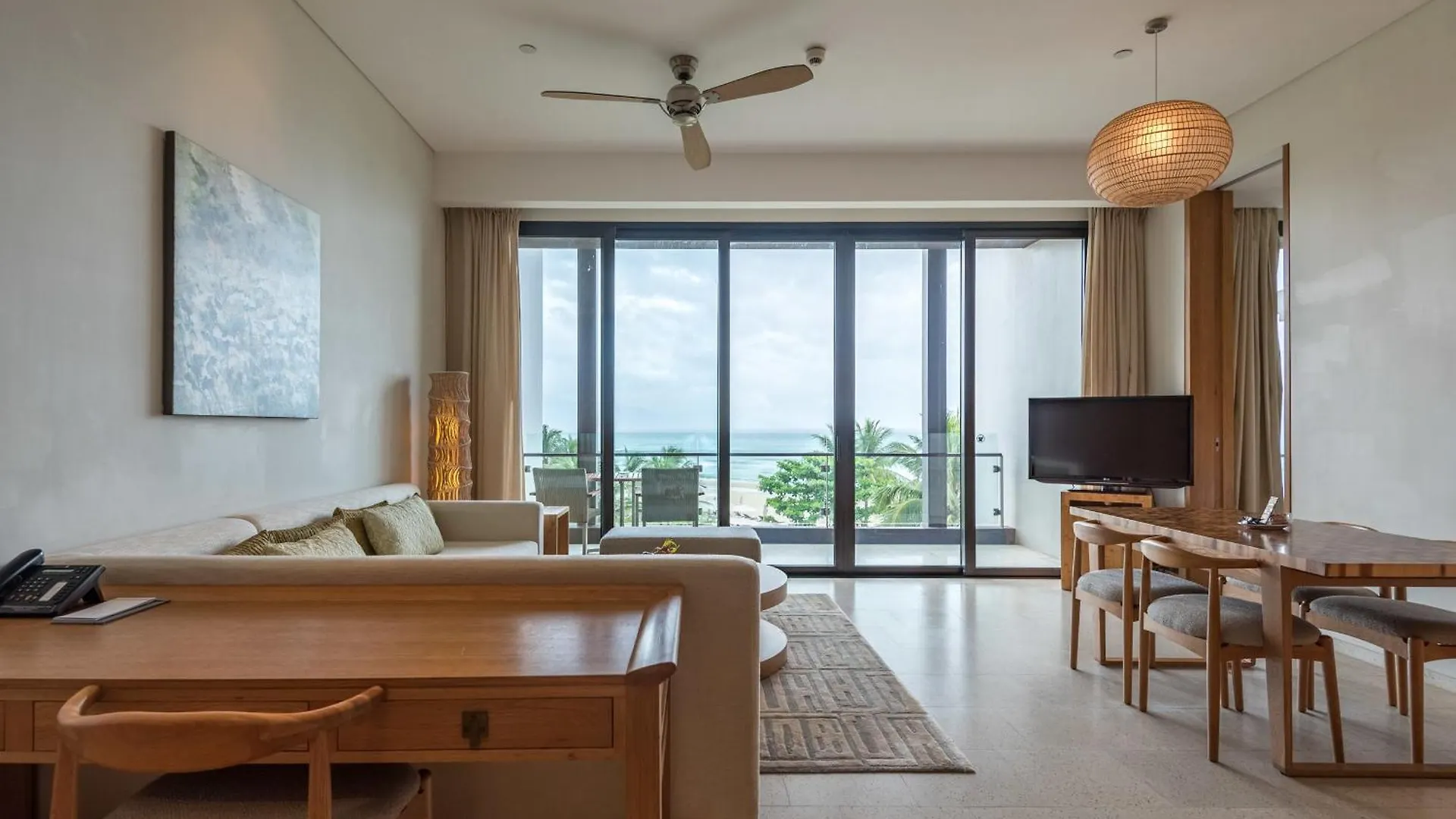Lac Lac Booking - Residences In Beach Resort Da Nang Vietnam