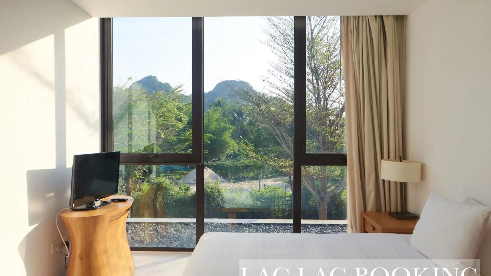 Lac Lac Booking - Residences In Beach Resort Da Nang Aparthotel